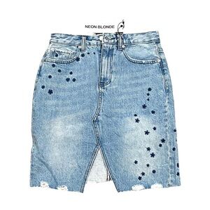 FREE People Neon Blonde size 25 (2) denim jean skirt with stars NWT MSRP 125